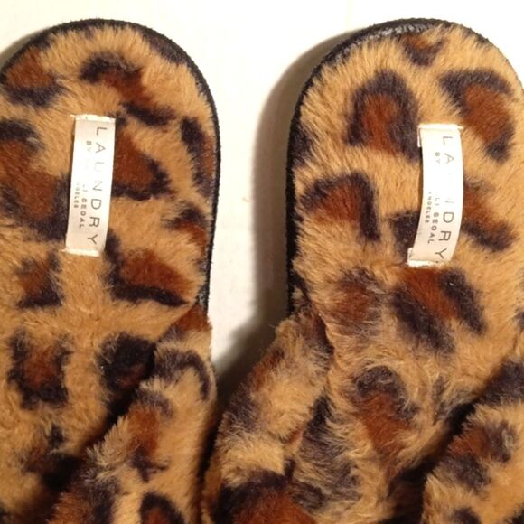 Laundry by Shelli Segal Leopard Print Furry Bedroom Slippers Sz 8 - Picture 3 of 6